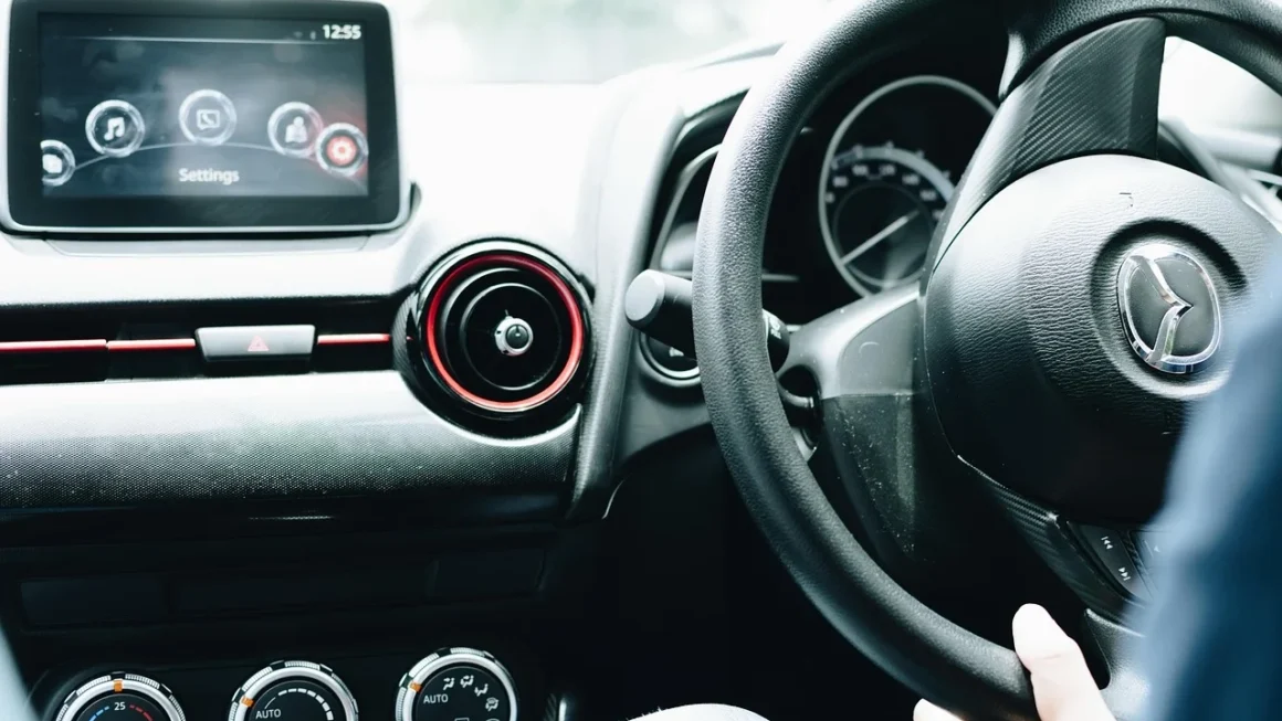 Digital Innovation vs Digital Transformation: Key Priorities for Todays CIOs